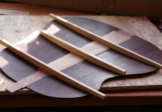 1024 gitarrendoc bild8003