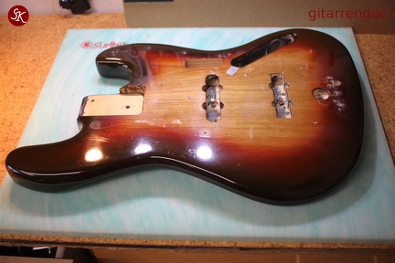 Fender 1978 J-Bass 03