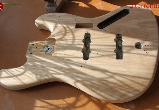 Fender 1978 J-Bass 09