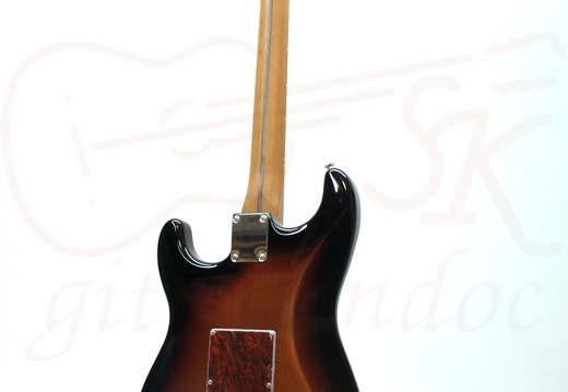 Uwe PartsCaster 32