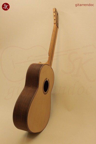 gitarrendoc_Jaden_22220.jpg